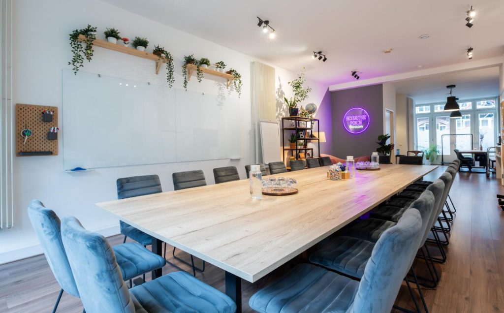 Spacious Amsterdam Meeting Room - Blossom, perfect for 20 people